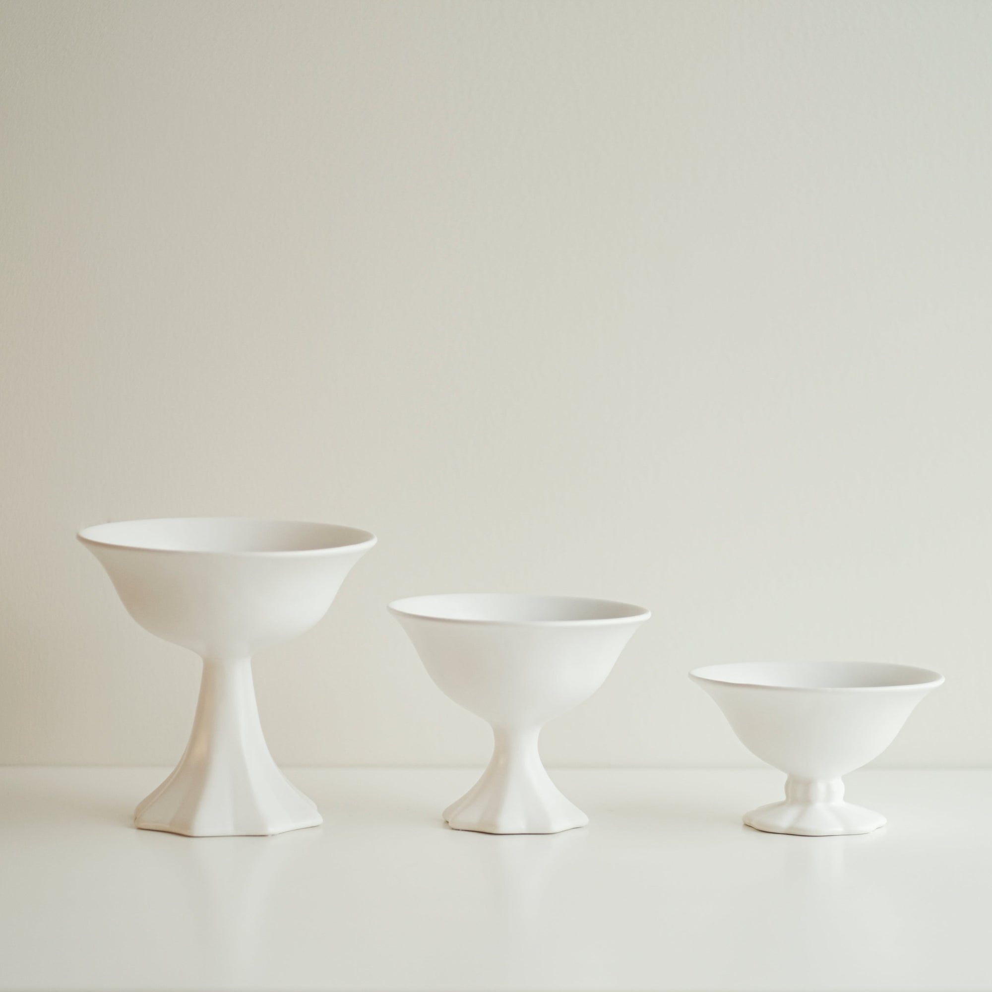 Petal Ceramic Pedestal Bowls