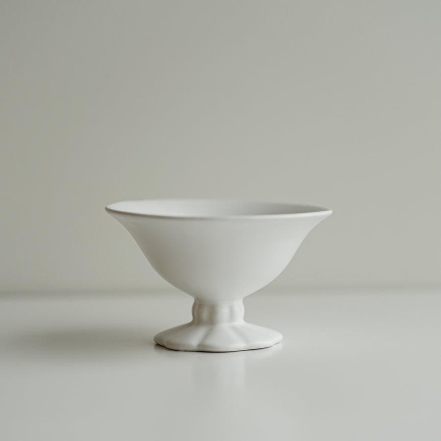 Petal Ceramic Pedestal Bowls